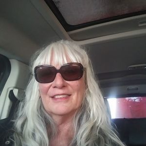 Meet your Posher, Eileen